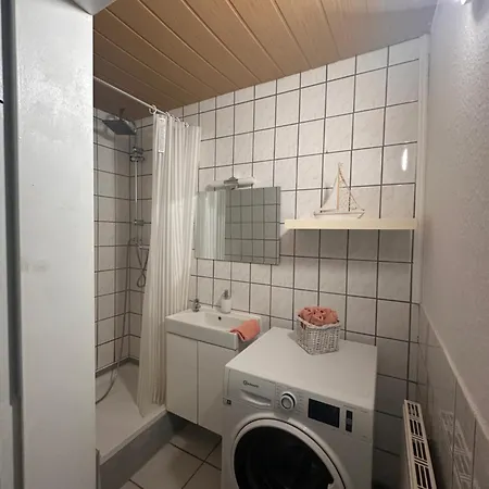 Koje 272 *